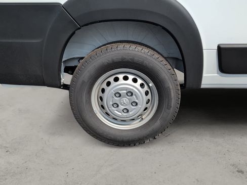 Used 2025 RAM ProMaster 2500 w/ Safety Group image 11