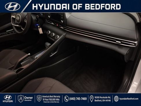 Certified 2026 Hyundai Elantra SE w/ Cargo Package FWD image 26