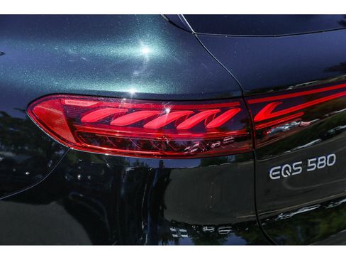 Certified 2023 Mercedes-Benz EQS 580 4MATIC SUV image 8