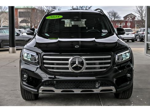 Certified 2025 Mercedes-Benz GLB 250 GLB 250 4MATIC image 4