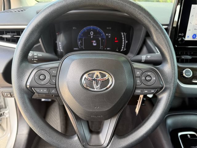 Used 2026 Toyota Corolla LE FWD image 15