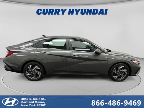 Certified 2024 Hyundai Elantra Limited FWD image 6