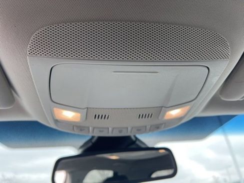 Used 2024 Ford Edge SEL image 25