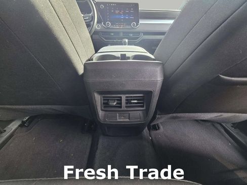 Used 2023 Chevrolet Colorado LT w/ LT Convenience Package image 8