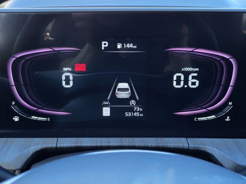 Used 2024 Kia Telluride EX w/ EX Captain's Chair Package image 22