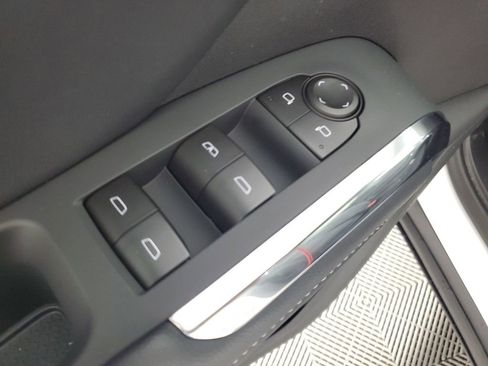 New 2026 Chevrolet Traverse LT w/ Midnight/Sport Edition image 29