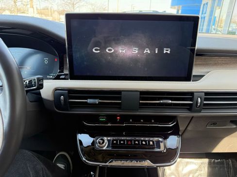 Used 2023 Lincoln Corsair Reserve image 22