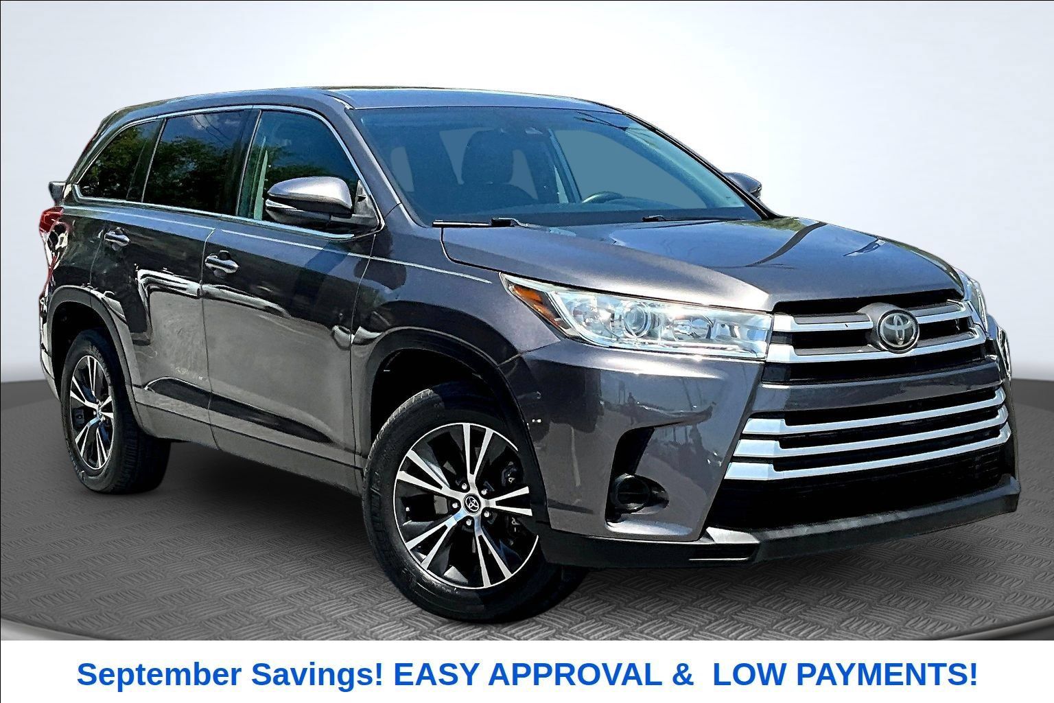 Used 2019 Toyota Highlander LE FWD image 4