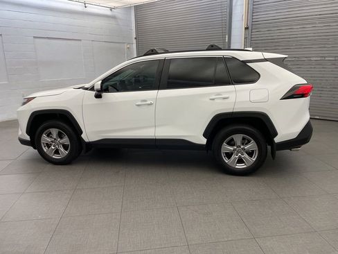 Used 2023 Toyota RAV4 XLE AWD/4WD image 10
