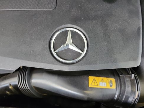 Used 2022 Mercedes-Benz GLC 300 image 29