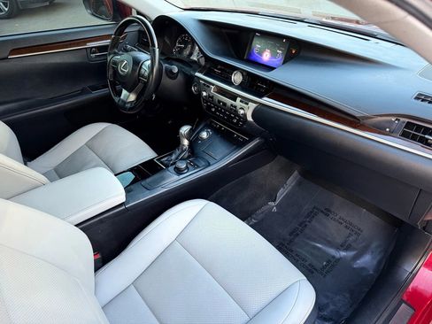 Used 2018 Lexus ES 350 w/ Premier Package image 26