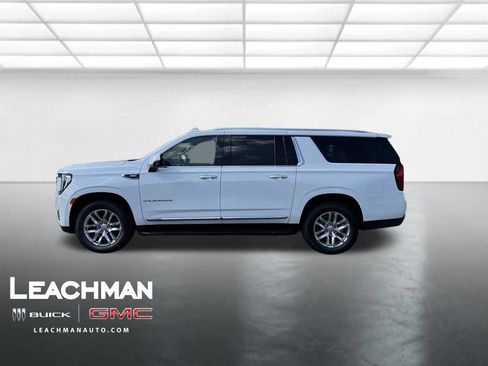 Used 2023 GMC Yukon XL SLT w/ SLT Premium Package AWD/4WD image 7
