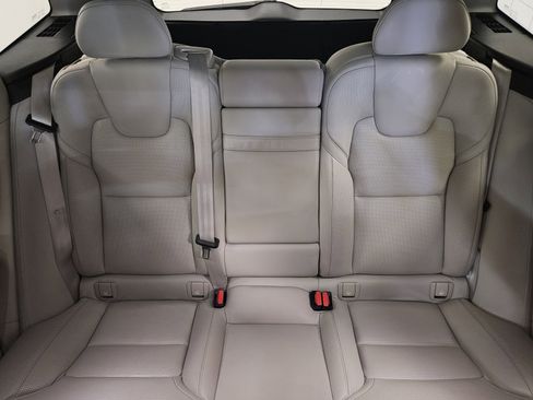 Used 2019 Volvo XC60 T8 Inscription w/ Advanced Package image 39