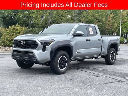 Used 2024 Toyota Tacoma TRD Off-Road w/ TRD Off Road Upgrade Package AWD/4WD image 1