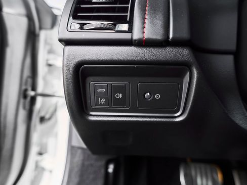 Used 2023 Jaguar F-TYPE Coupe RWD image 22