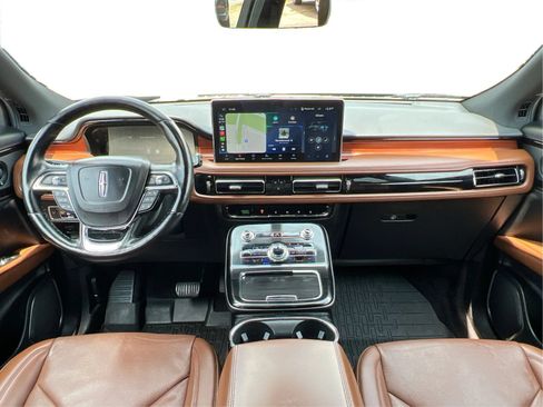 Used 2022 Lincoln Nautilus Reserve w/ Luxury Package AWD/4WD image 37
