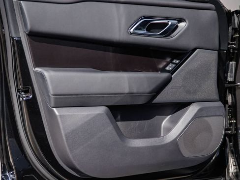 New 2026 Land Rover Range Rover Velar Dynamic SE image 13