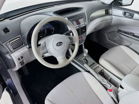 Used 2012 Subaru Forester 2.5X w/ Alloy Wheel Pkg image 2