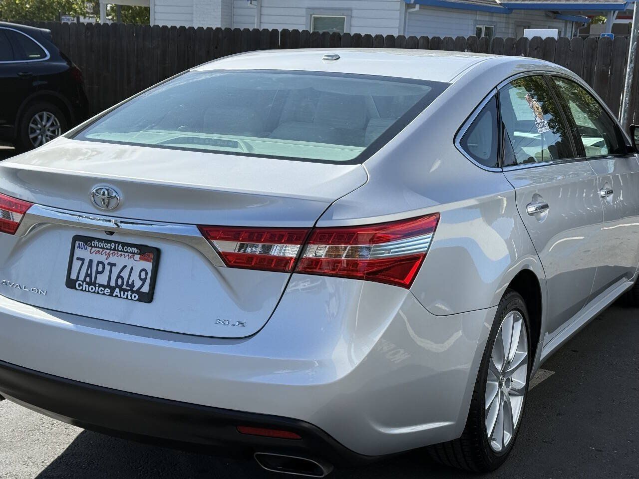 Used 2013 Toyota Avalon XLE Touring FWD image 6