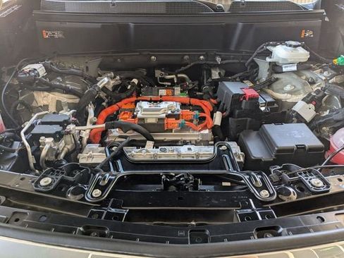 New 2026 Cadillac Vistiq Premium Luxury AWD/4WD image 32