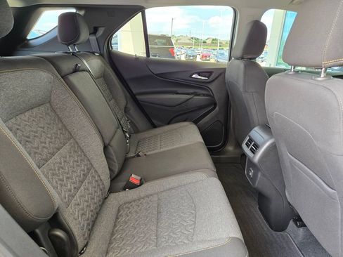 Used 2023 Chevrolet Equinox LT FWD image 24
