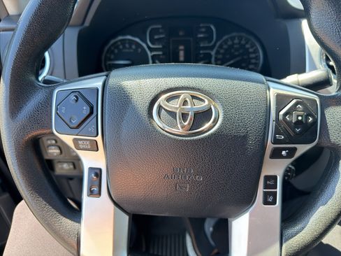 Used 2018 Toyota Tundra SR5 AWD/4WD image 16