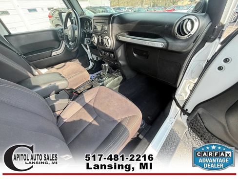 Used 2014 Jeep Wrangler Unlimited Sahara w/ Dual Top Group image 17