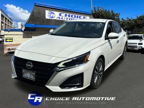 Used 2023 Nissan Altima 2.5 SV FWD image 1