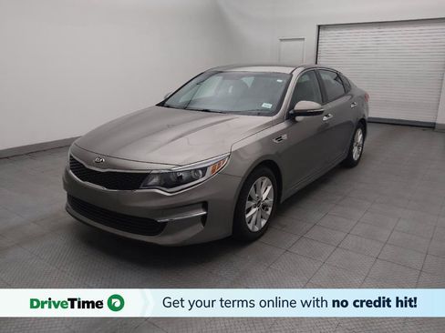Used 2018 Kia Optima LX w/ 17" Alloy Wheels Package FWD image 1