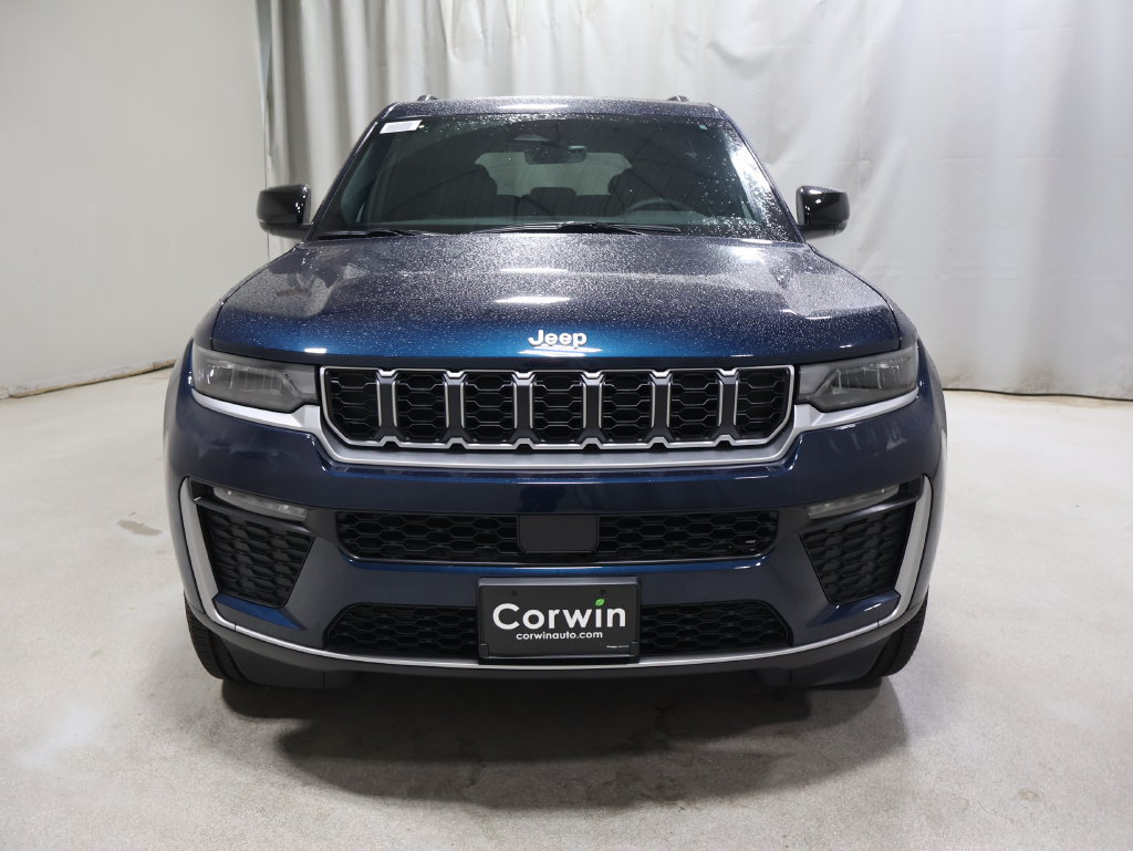 New 2027 Jeep Grand Cherokee Limited AWD/4WD image 2
