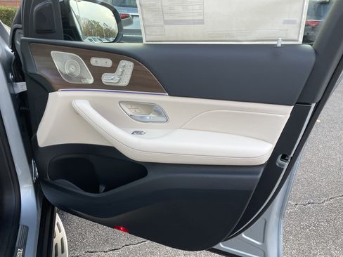 New 2026 Mercedes-Benz GLS 450 4MATIC image 45