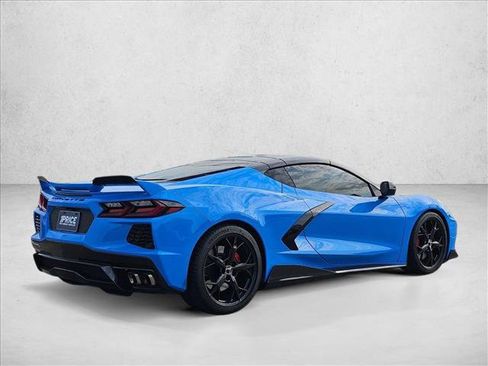 Used 2022 Chevrolet Corvette Stingray Coupe w/ Z51 Performance Package RWD image 5