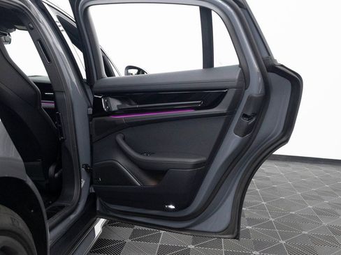 New 2025 Porsche Panamera 4 AWD/4WD image 28