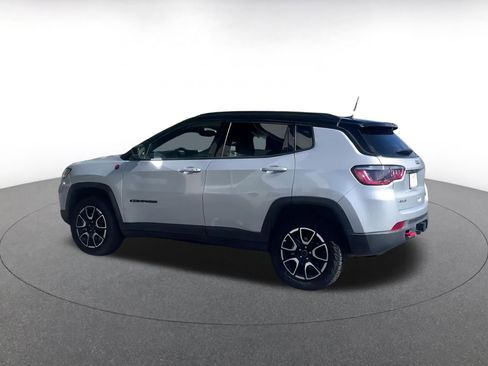 Used 2025 Jeep Compass Trailhawk w/ Trailer Tow Group image 10