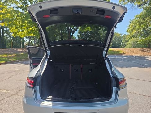 Used 2019 Porsche Macan S AWD/4WD image 18