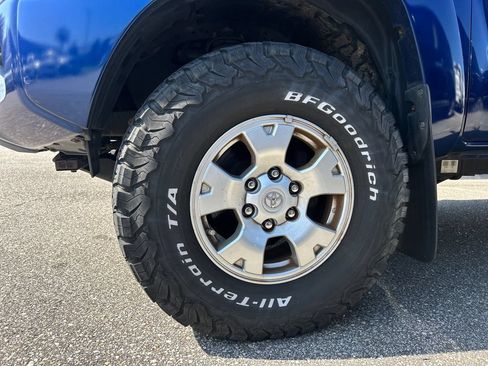 Used 2014 Toyota Tacoma 4x4 Access Cab V6 w/ TRD Off-Road Package image 6