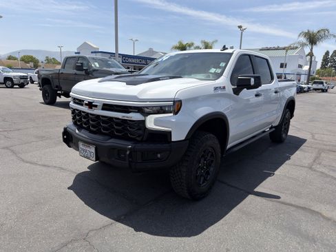 Used 2024 Chevrolet Silverado 1500 ZR2 w/ ZR2 Bison Edition AWD/4WD image 4