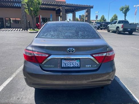 Used 2015 Toyota Camry LE FWD image 4