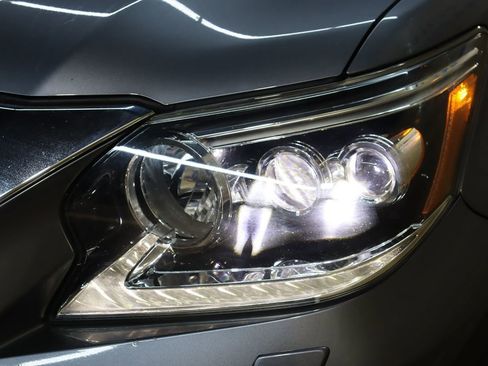 Used 2019 Lexus GX 460 Premium image 11