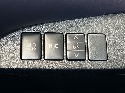 Used 2020 Toyota Mirai FWD image 30