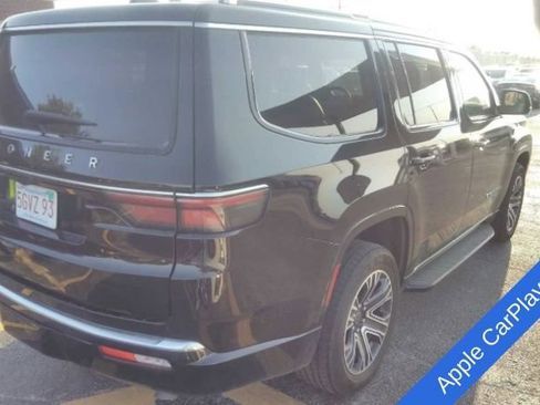 Used 2025 Jeep Wagoneer Series II AWD/4WD image 5