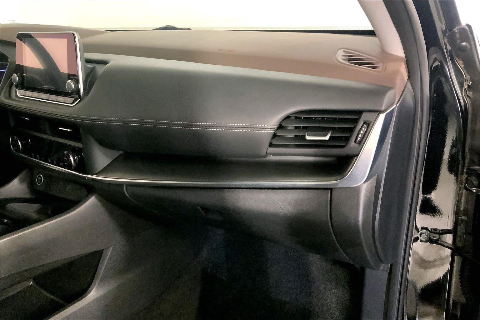 Used 2023 Nissan Rogue SV AWD/4WD image 22
