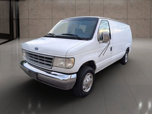 Used 1995 Ford E-250 and Econoline 250 Heavy-Duty RWD image 2