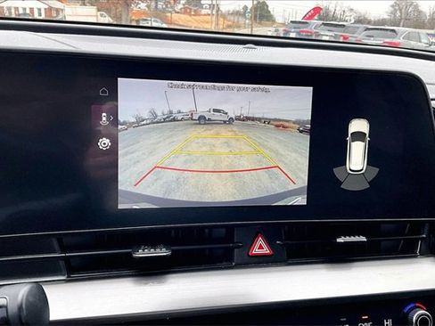 Used 2023 Kia Sportage EX image 17