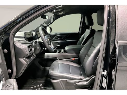 Used 2025 Chevrolet Silverado EV W/T image 25