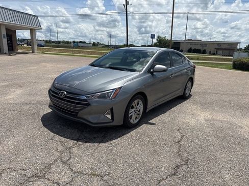 Used 2019 Hyundai Elantra SEL FWD image 7