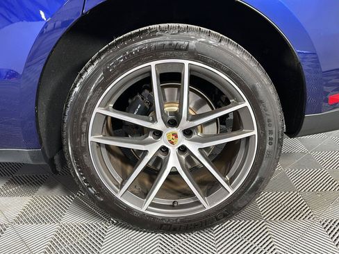 Used 2026 Porsche Macan Turbo AWD/4WD image 6