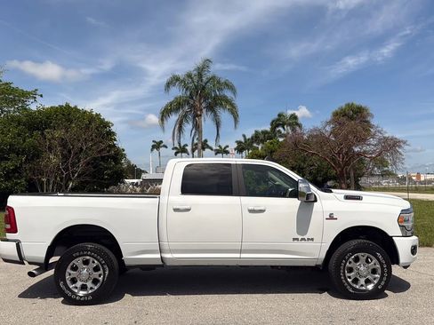 Used 2024 RAM 2500 Laramie AWD/4WD image 10