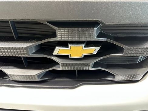 Used 2022 Chevrolet Silverado 1500 W/T w/ WT Value Package image 9