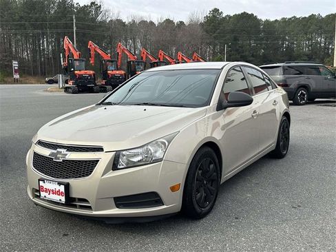 Used 2012 Chevrolet Cruze LS w/ Connectivity Package image 7